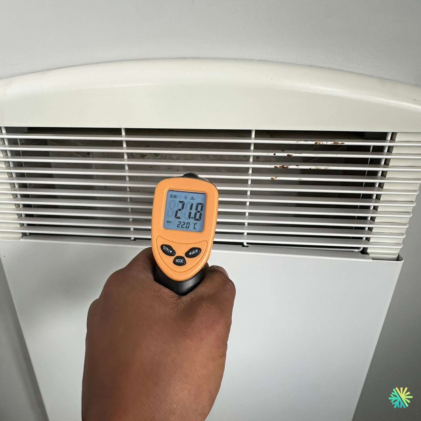 Réparation d’un convecteur mural Sharp à Sainte-Julie