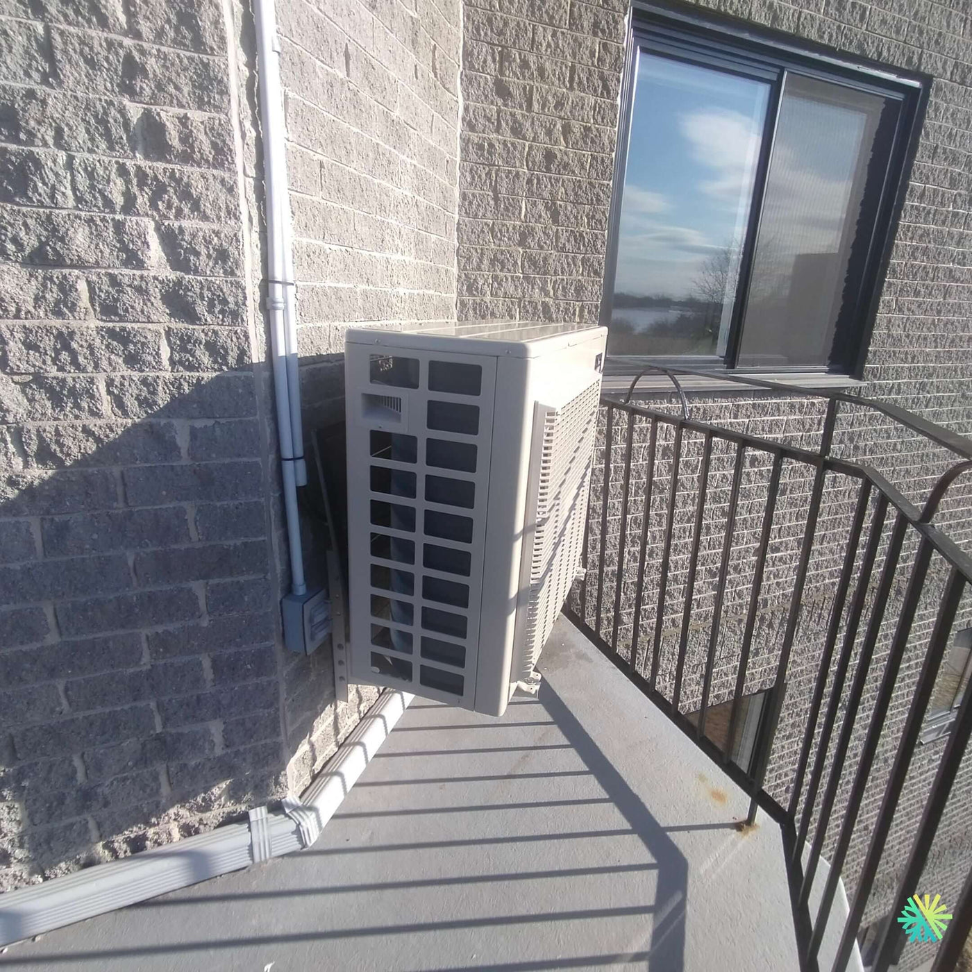 Installation d’une Gree Flexx R32 thermopompe centrale à Laval-des-Rapides