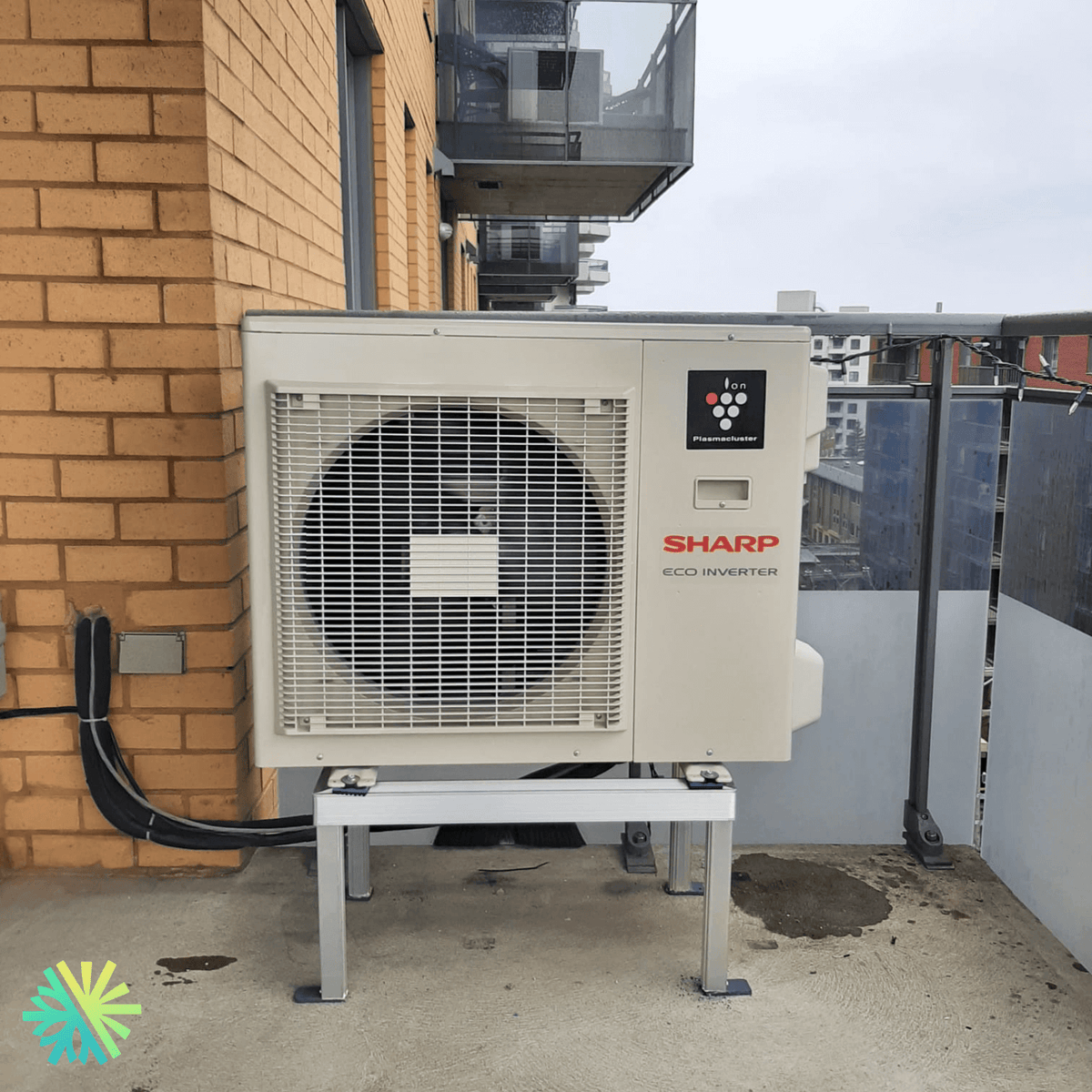 Installation of a Sharp ZU1 Wall-Mounted Heat Pump in Saint-Léonard, Montreal