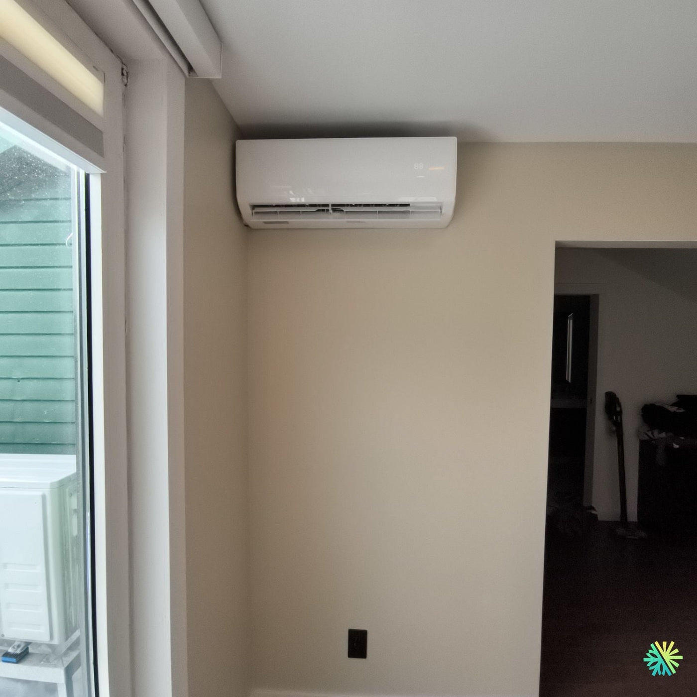 Installation d’une Gree Clivia R32 thermopompe murale à Villeray–Saint-Michel–Parc-Extension