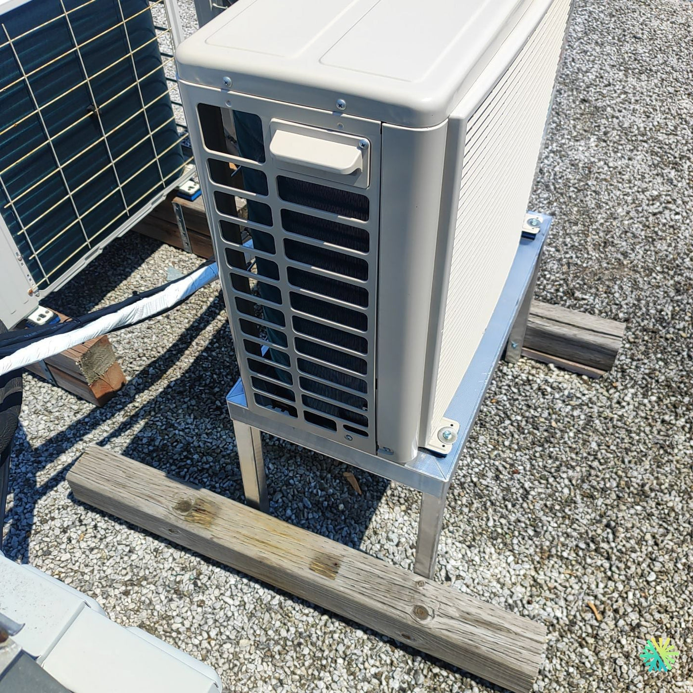 Réparation d’une thermopompe Midea à Sainte-Julie