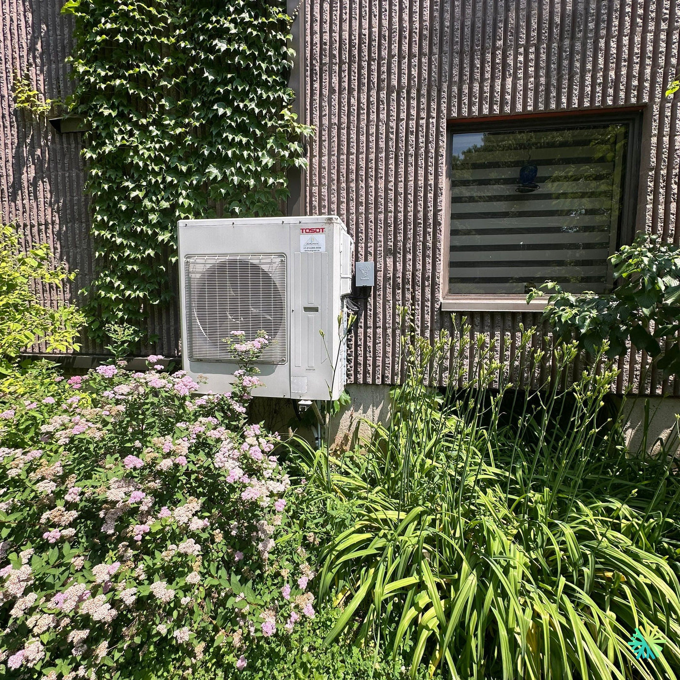 Réparation d’une thermopompe murale Tosot à Sainte-Dorothée