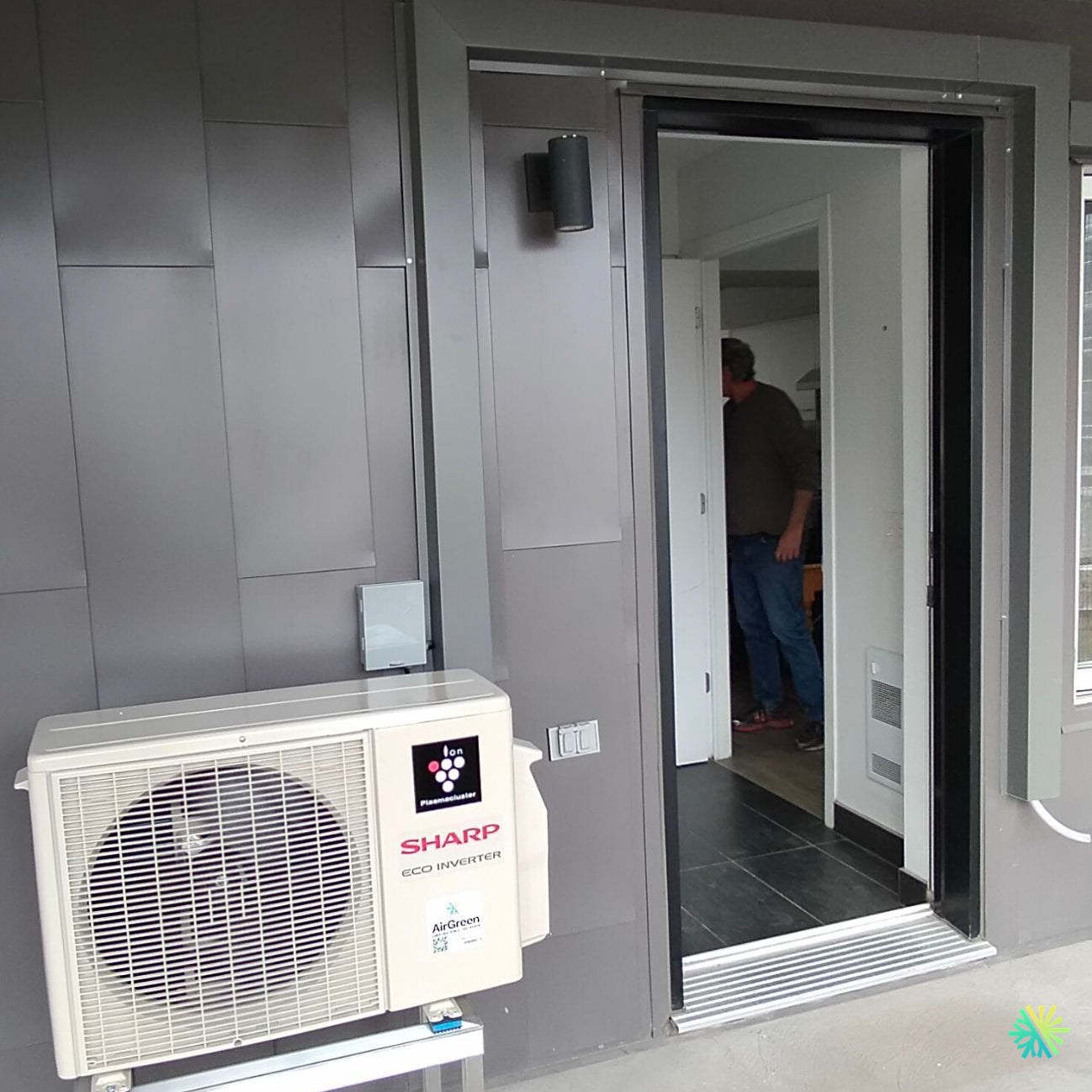 Installation d’une Sharp (série R-32) thermopompe murale à Le Sud-Ouest