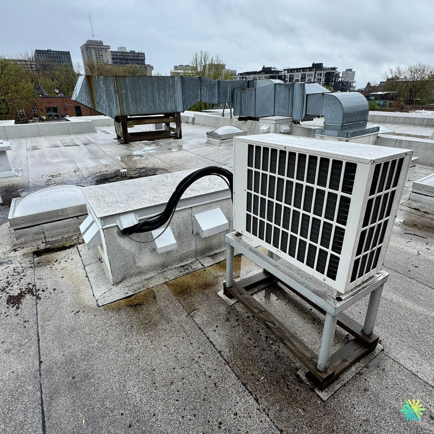 Réparation d’une thermopompe centrale Zephyr à Rosemont–La Petite-Patrie