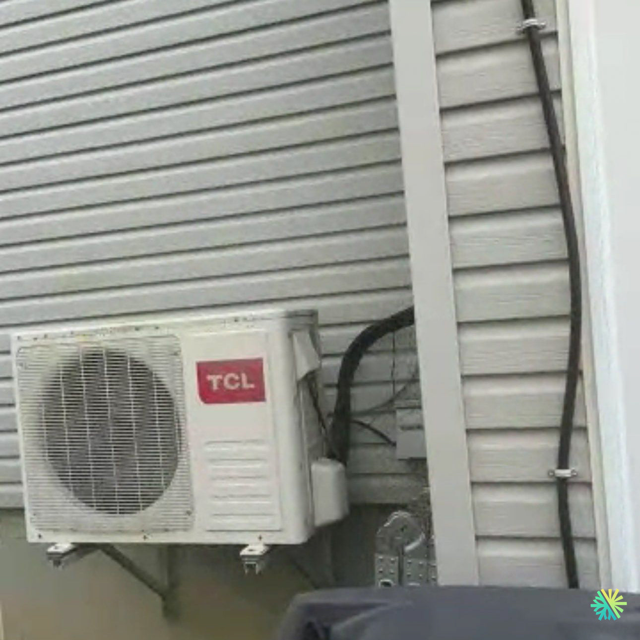 Réparation d’une thermopompe murale TCL à Sainte-Thérèse