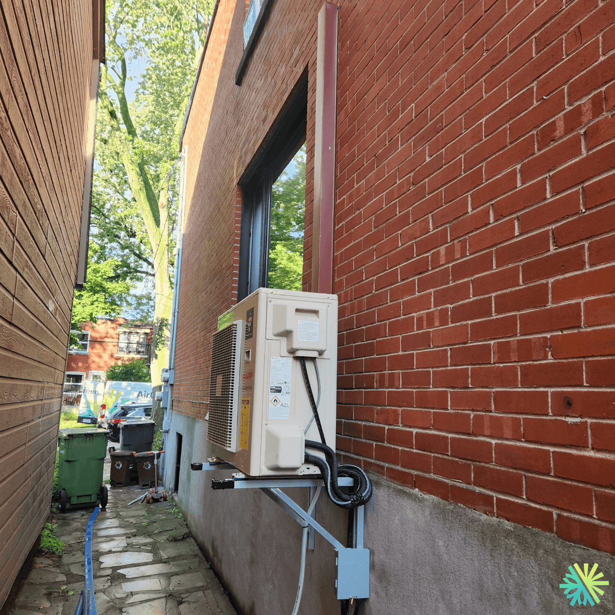 Installation de thermopompe murale Sharp à Rosemont–La Petite-Patrie (Montréal)