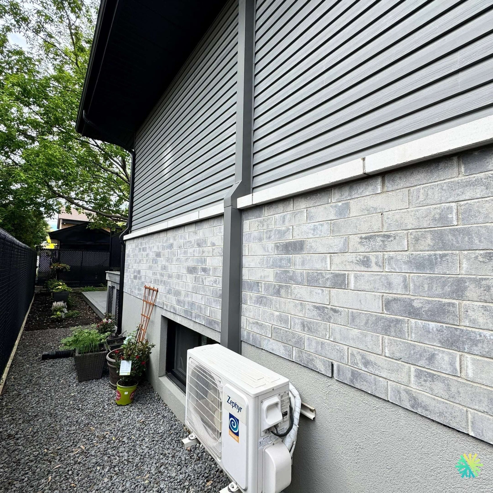 Installation d’une Zephyr Mono-Zone thermopompe murale à Vimont (Laval)