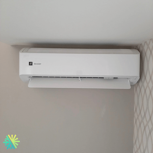 Installation d’une thermopompe double zone SHARP BU à Beaconsfield