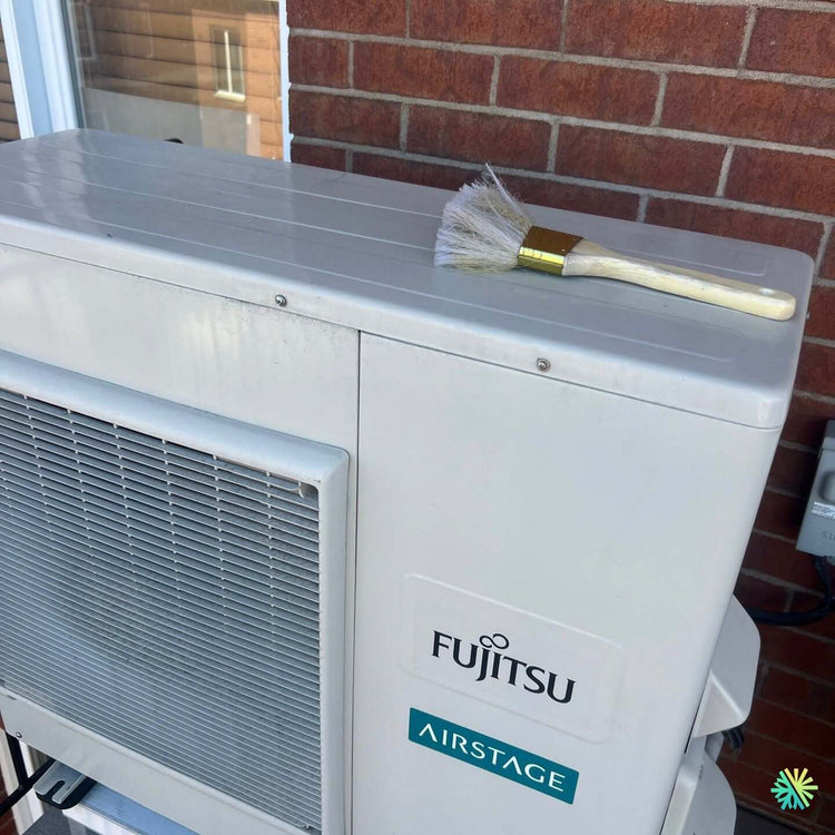 Réparation d’une thermopompe Fujitsu Airstage à Sainte-Thérèse