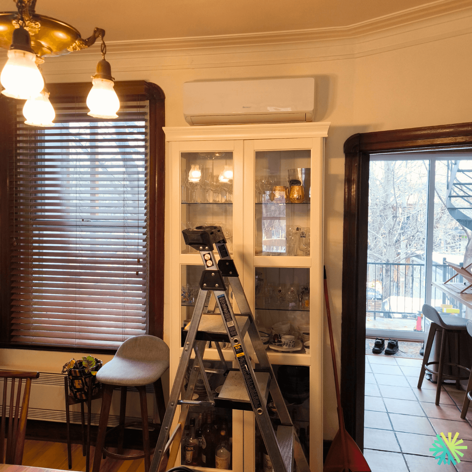 Installation d’une thermopompe multizone Gree FreeMatch au Plateau-Mont-Royal (Montréal)