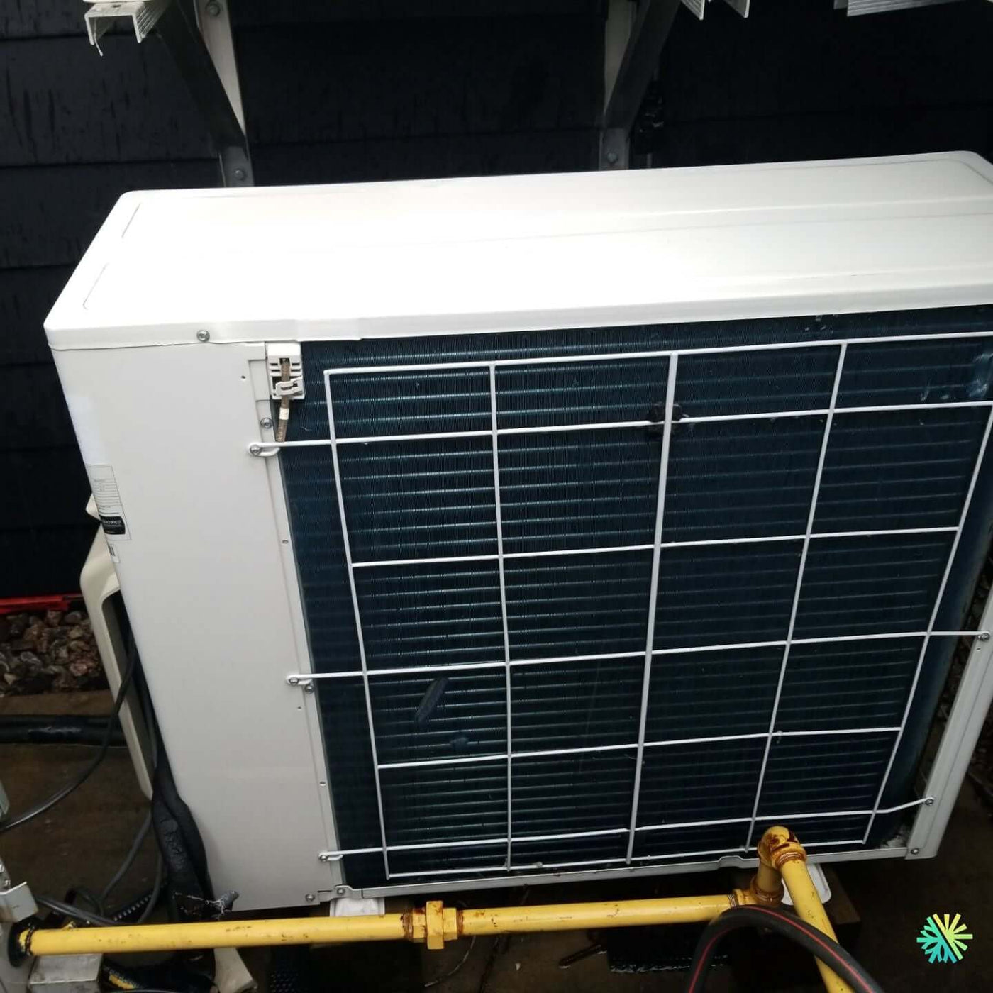 Installation d’une Gree Flexx R32 thermopompe centrale à Sainte-Dorothée, Laval