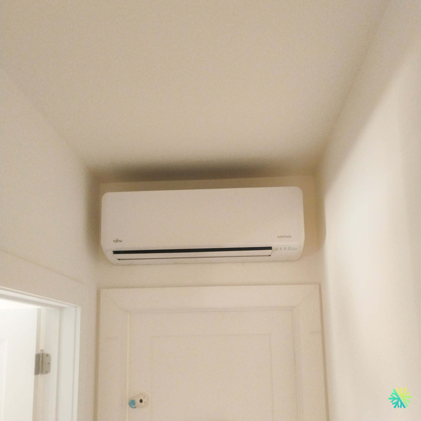 Installation d’une thermopompe murale FUJITSU ORION XLTH 18 000 BTU à Dollard-des-Ormeaux