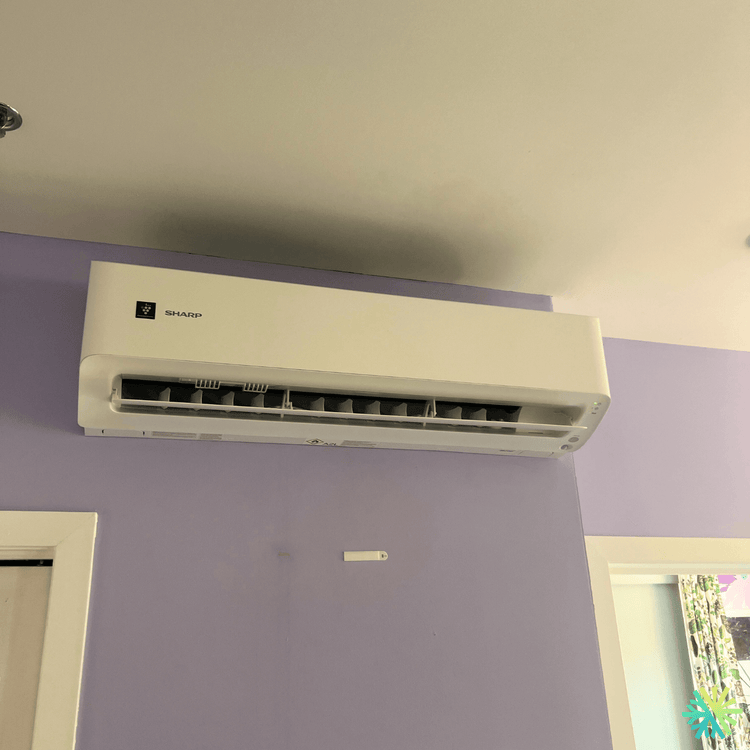 Installation d’une thermopompe murale Sharp à Rosemont–La Petite-Patrie