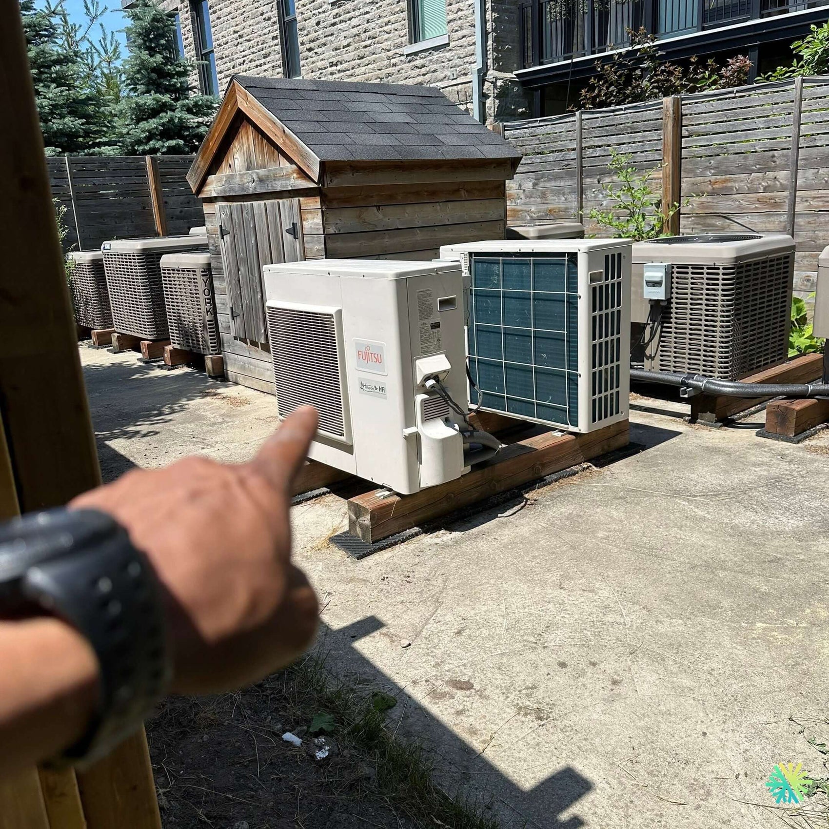 Réparation d’une thermopompe murale Fujitsu à Sainte-Thérèse