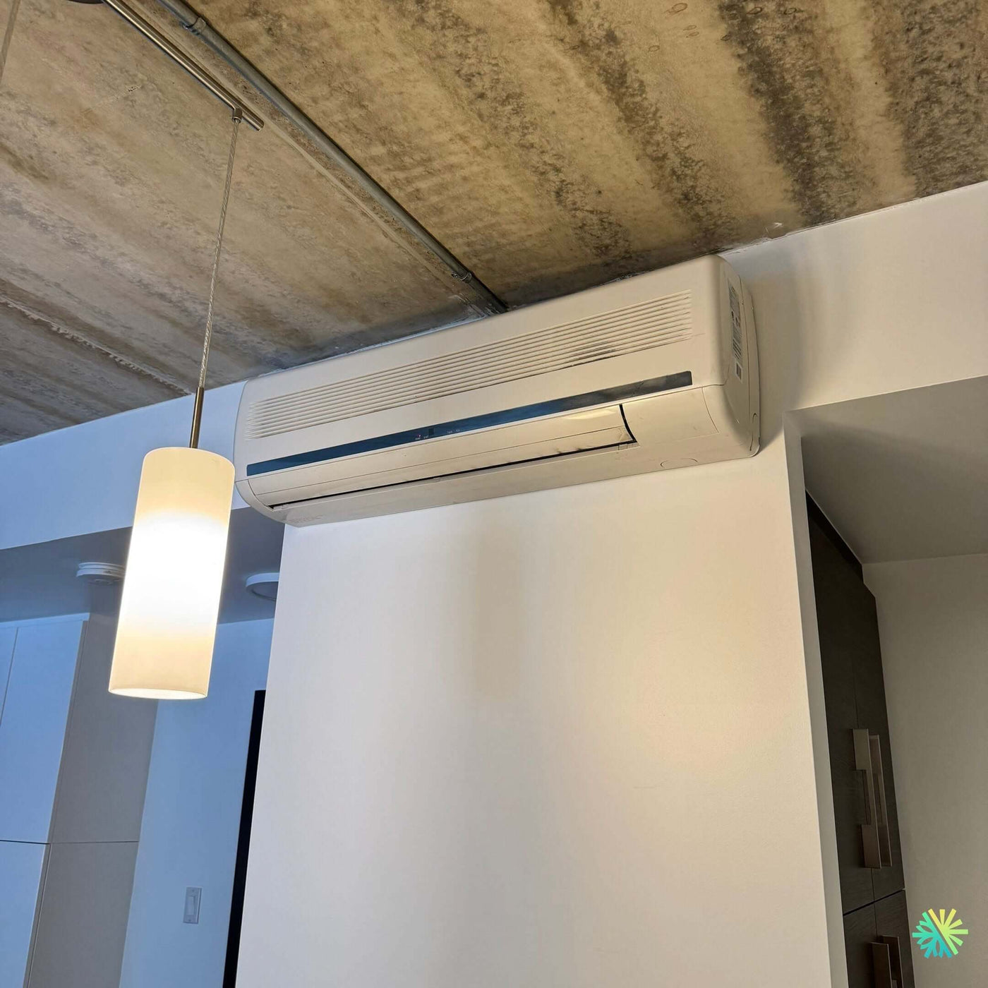 Réparation d’un climatiseur mural Gree à Ville-Marie