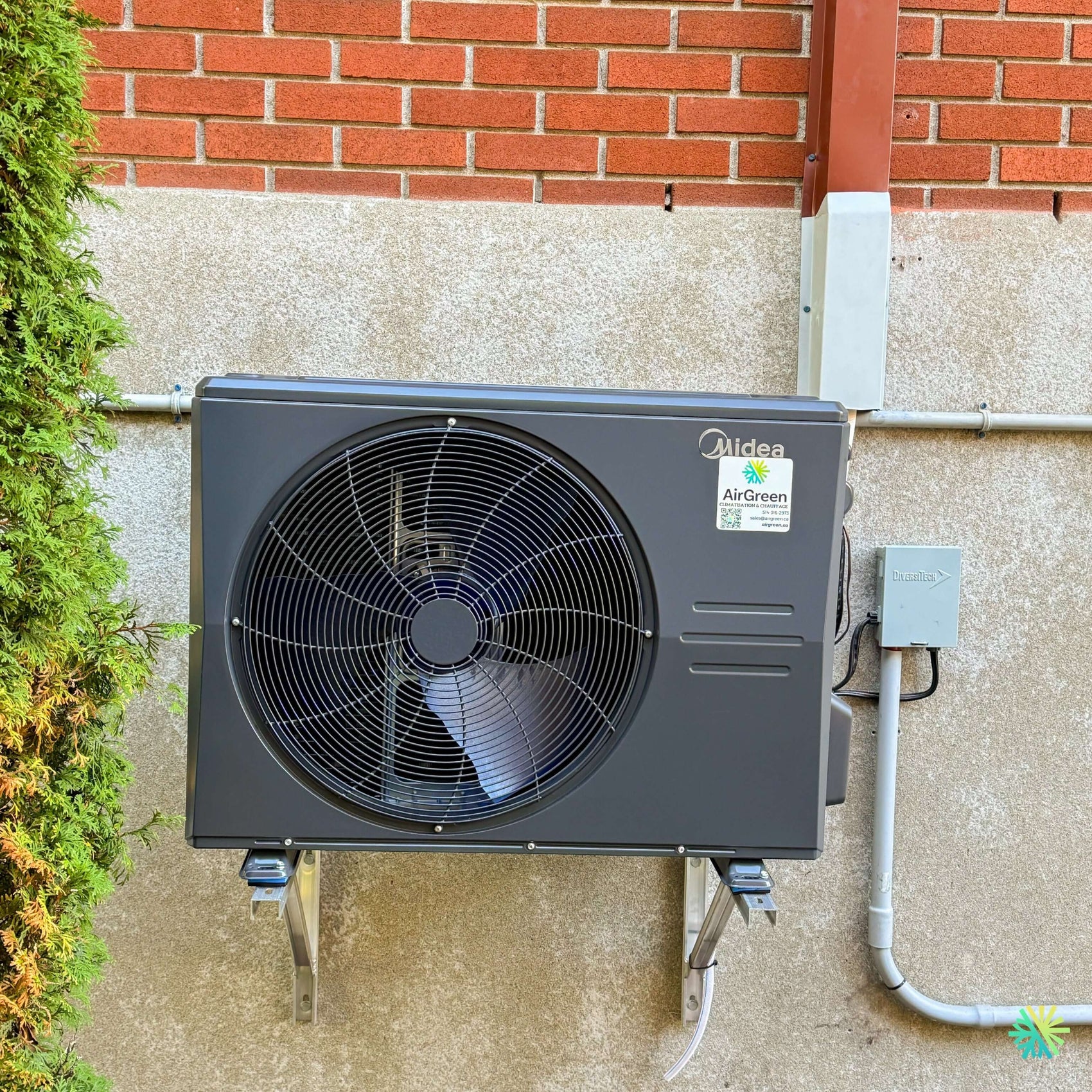 Installation of a MIDEA EVOX G3 Thermopompe Centrale in Deux-Montagnes