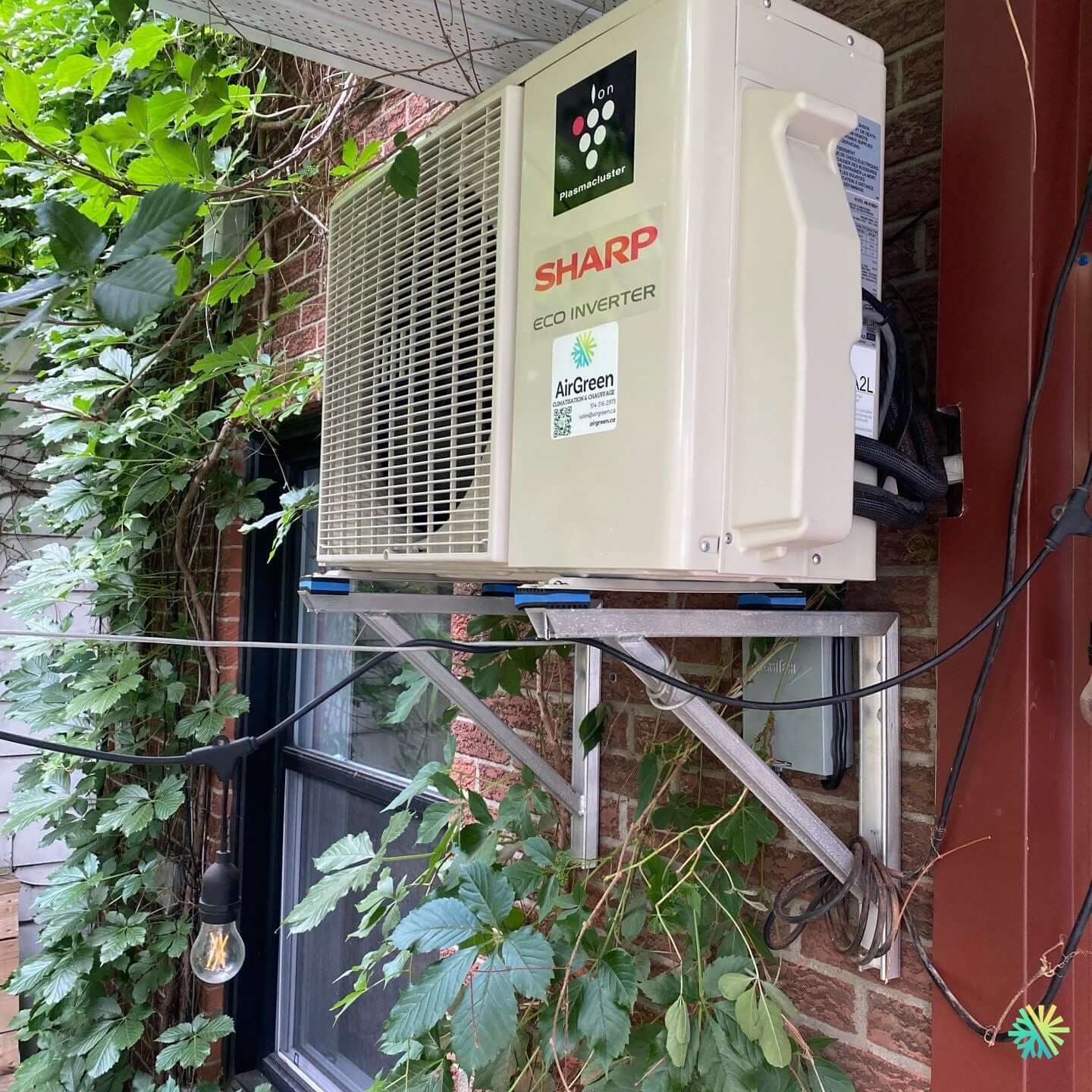 Installation d’une Sharp (gamme R-32) thermopompe murale au Plateau-Mont-Royal