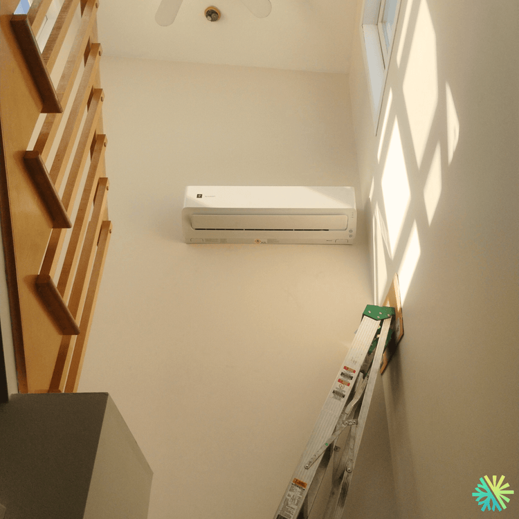 Installation d’une thermopompe murale Sharp à Rosemont–La Petite-Patrie