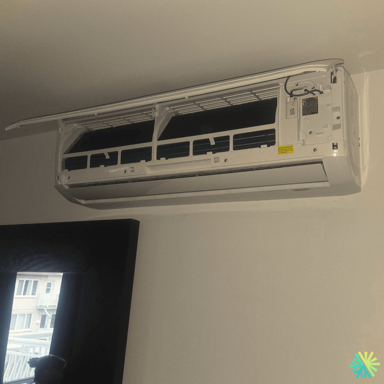 Nettoyage de thermopompe murale Gree à Rosemont–La Petite-Patrie (Montréal)