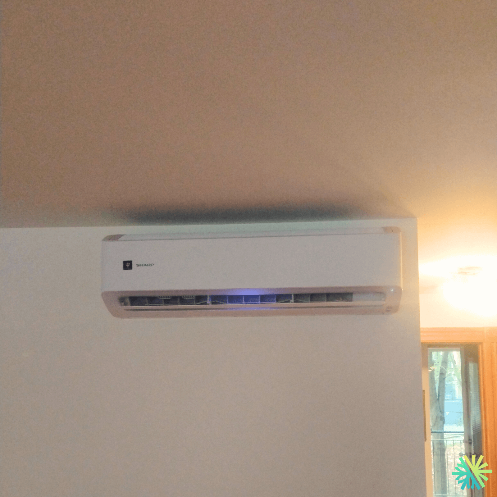 Installation d’une thermopompe murale Sharp à Villeray–Saint-Michel–Parc-Extension (Montréal)