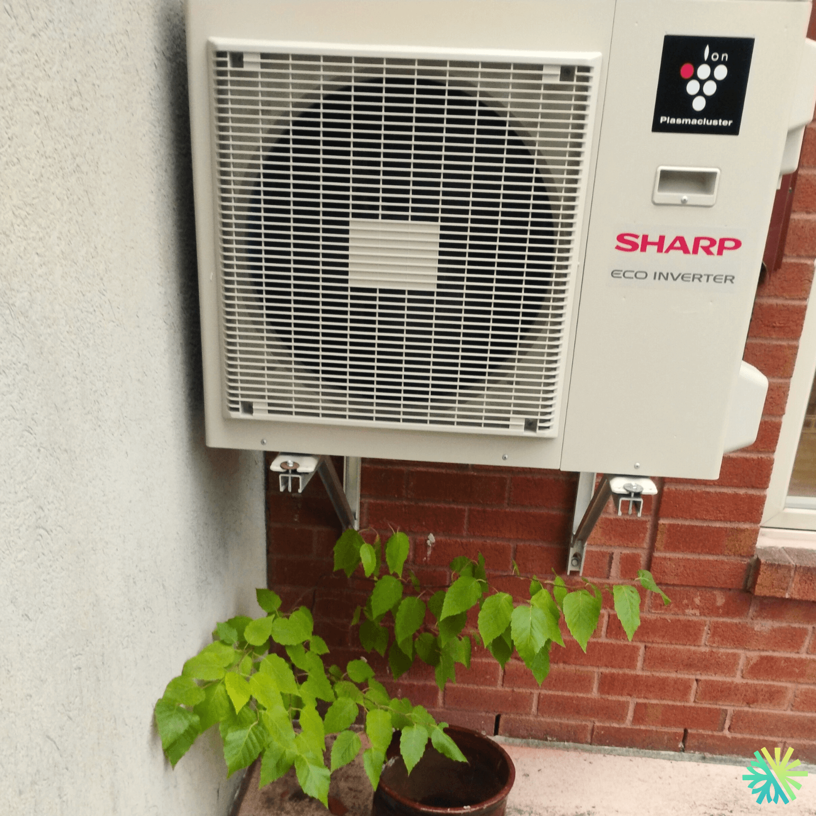 Réparation d’une thermopompe murale Sharp à Rosemont–La Petite-Patrie (Montréal)