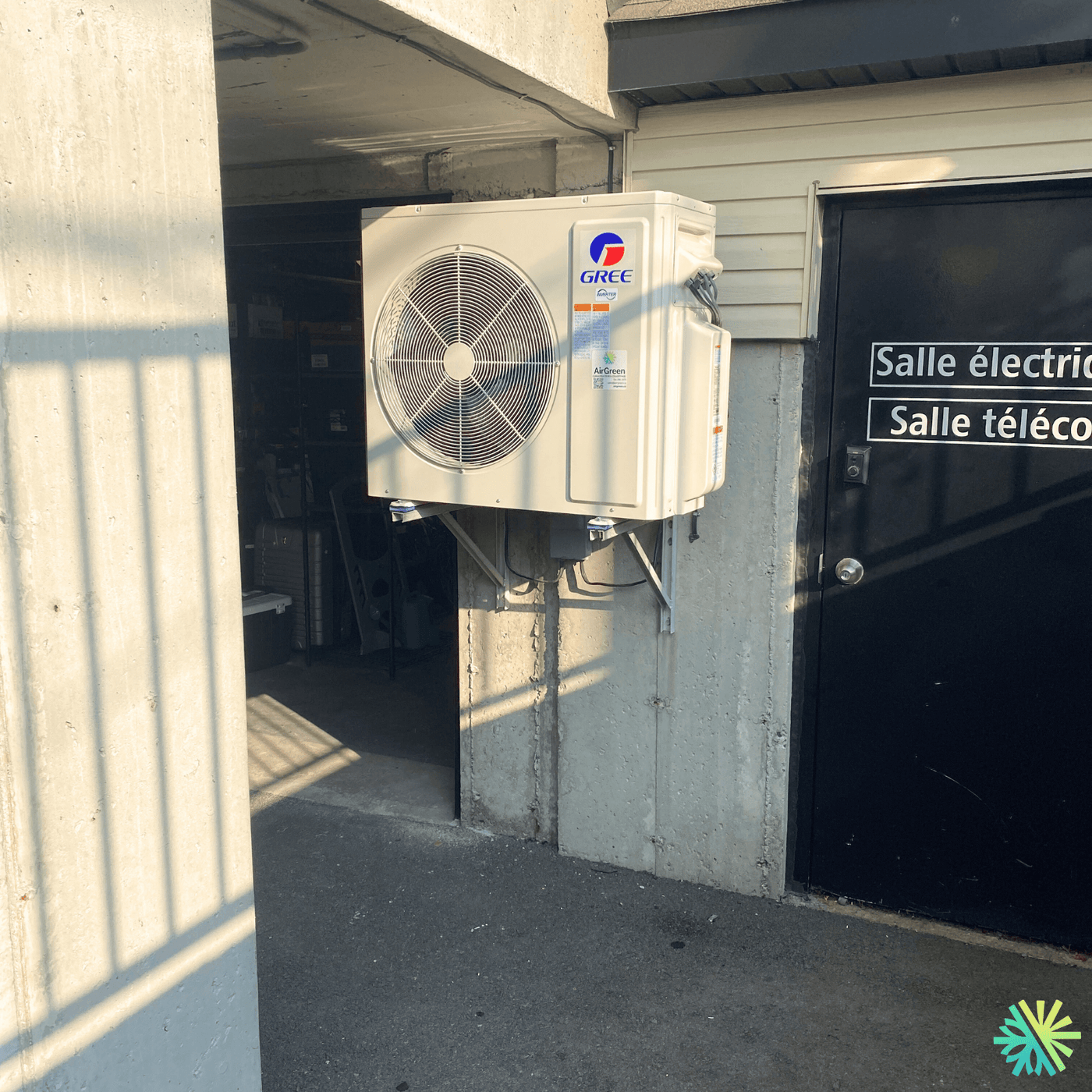 Installation d’une thermopompe centrale Gree à Brossard