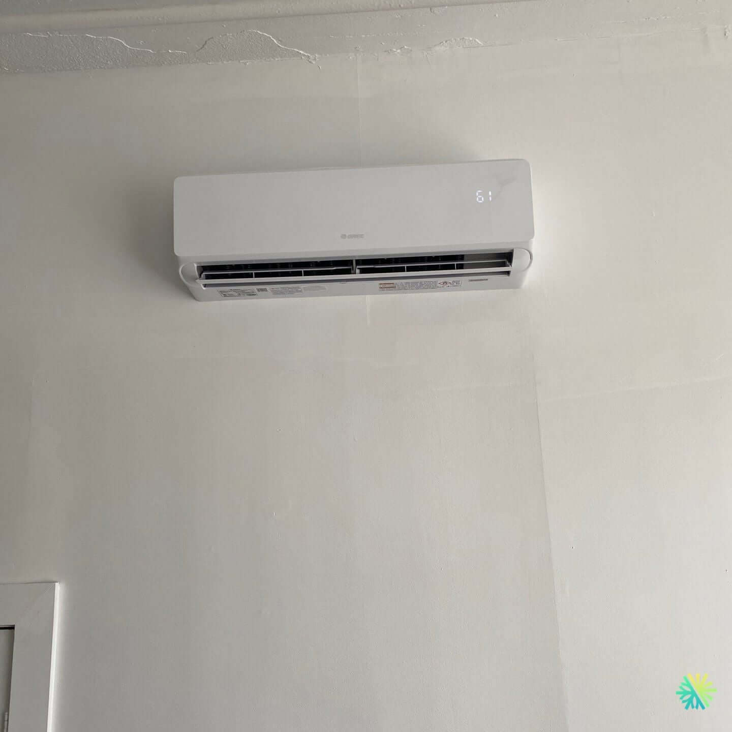 Installation d’une Gree (thermopompe murale R-32) à Rosemont–La Petite-Patrie