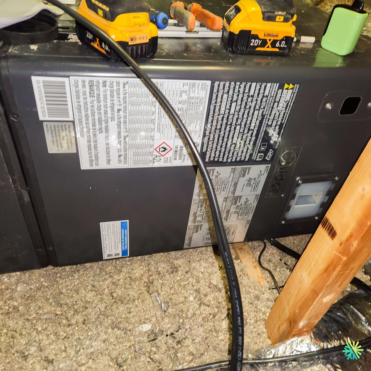 Installation d’une fournaise électrique MIDEA EVOX G3 2 tonnes avec système central et air handler à Montréal-Nord