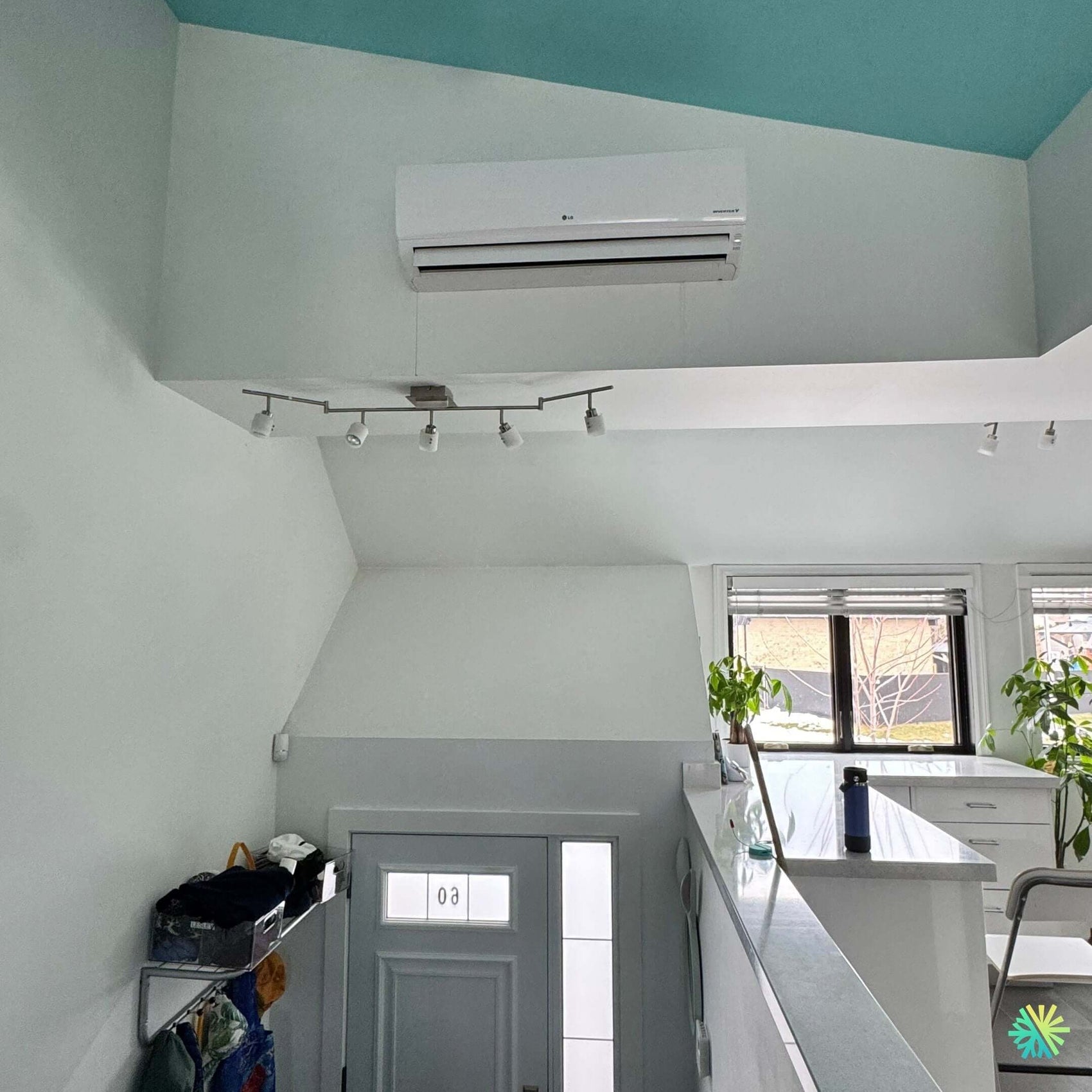 Installation d’une LG (gamme Dual Inverter) thermopompe murale à Le Plateau–Mont-Royal