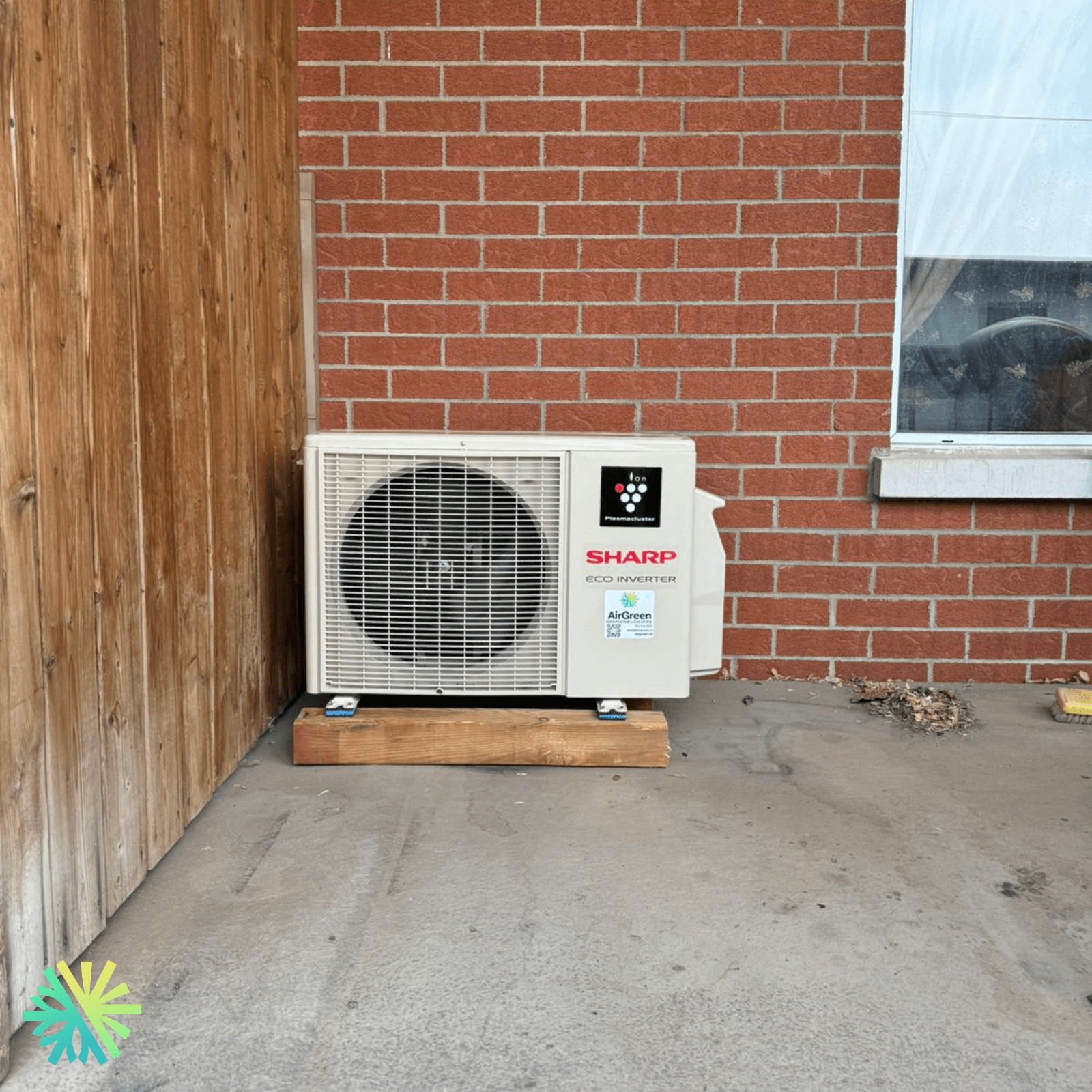 Installation d'une thermopompe murale Sharp ZU1 à Ahuntsic-Cartierville