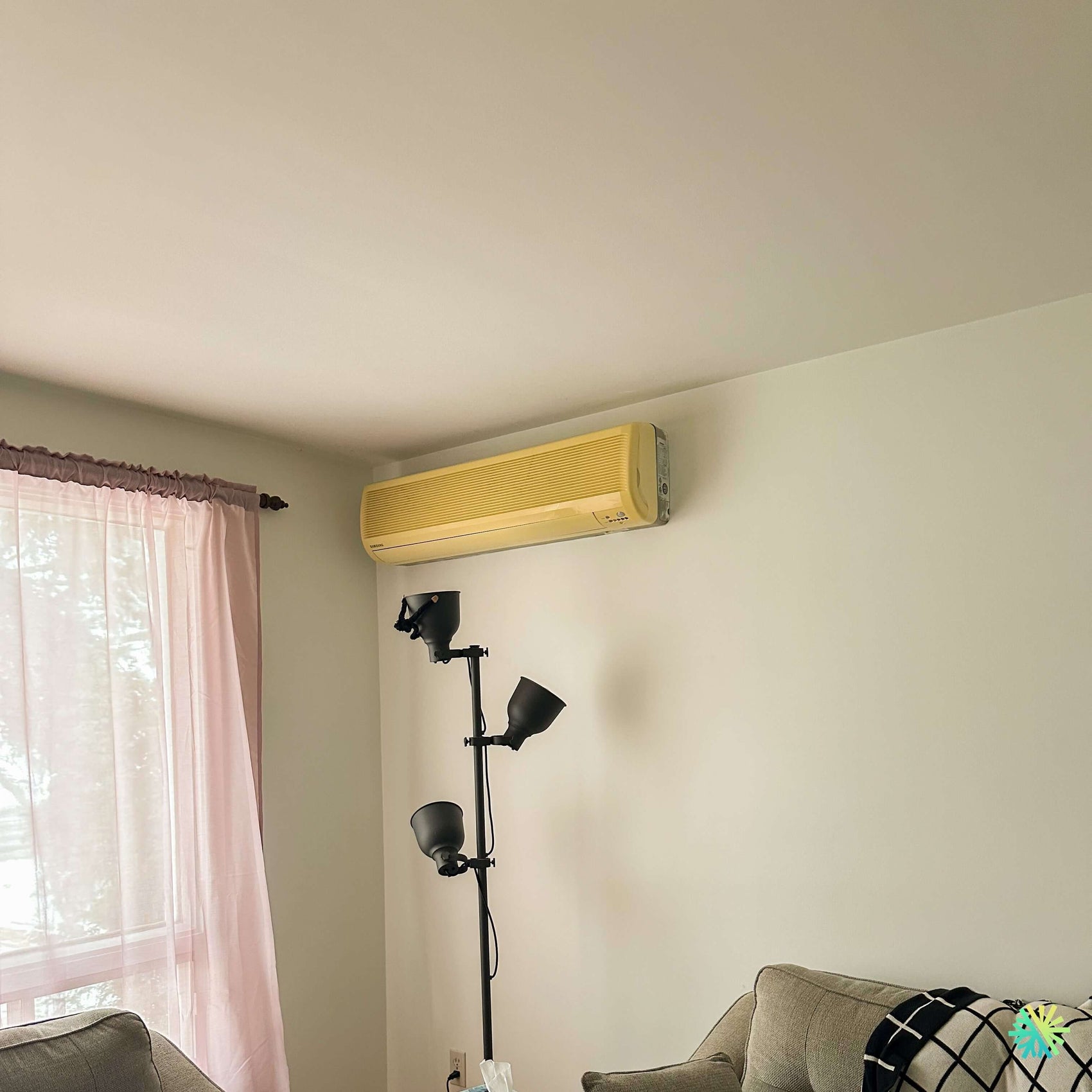 Réparation d’une thermopompe murale Samsung à Dollard-des-Ormeaux