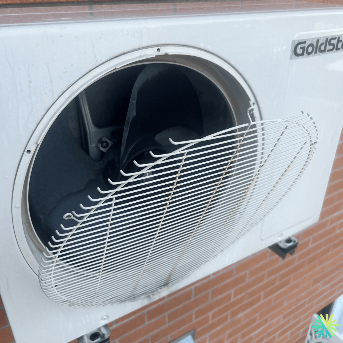 Réparation d’une thermopompe murale Goldstar à Rosemont–La Petite-Patrie (Montréal)