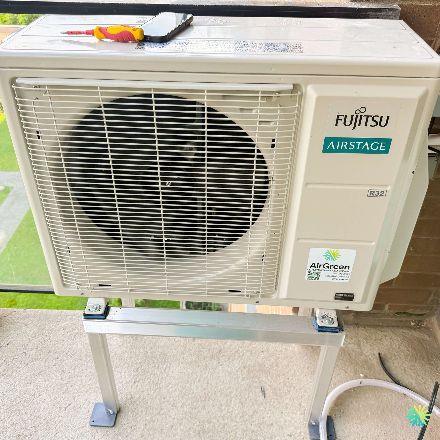 Installation d’une thermopompe murale Fujitsu AIRSTAGE Altair 500 à Saint-Mathieu-de-Beloeil sur la Rive-Sud