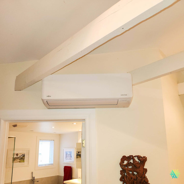 Installation d’une thermopompe triple zone Fujitsu Aquila XLTH à Yamaska