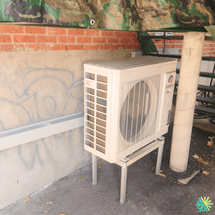 Service et entretien d’une thermopompe murale Gree à Rosemont–La Petite-Patrie