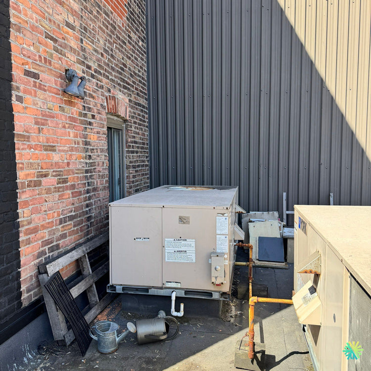 CVC Commercial à Montréal : Rétrofit complet d’un système rooftop pour un immeuble industriel