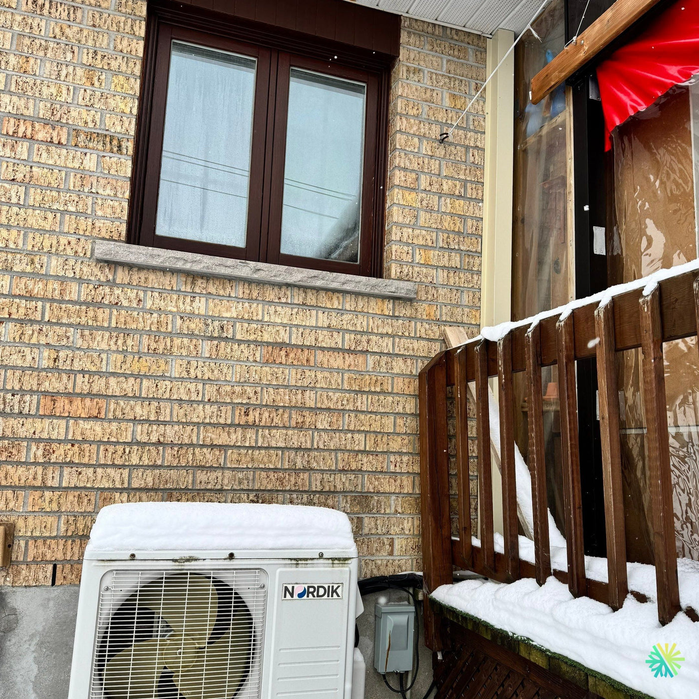 Réparation d’une thermopompe murale Nordik à Chomedey