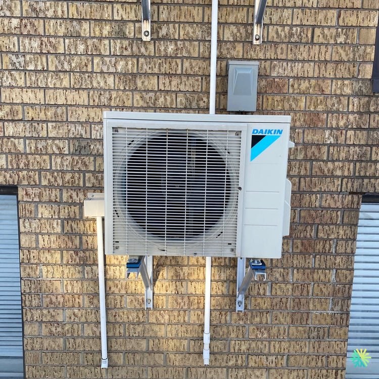 Réparation d’une thermopompe murale Daikin à Rosemont–La Petite-Patrie