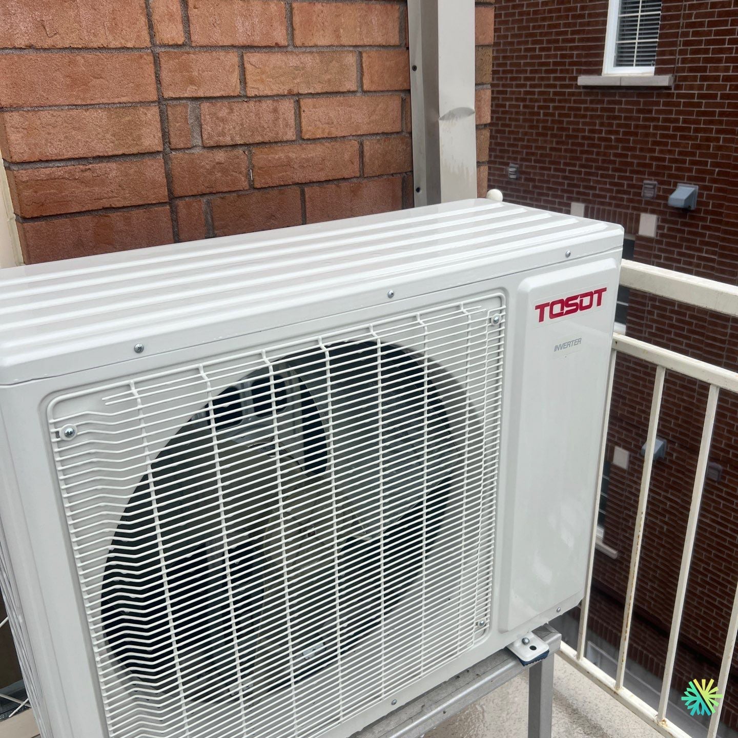 Installation d’une Tosot Inverter thermopompe murale à Villeray–Saint-Michel–Parc-Extension