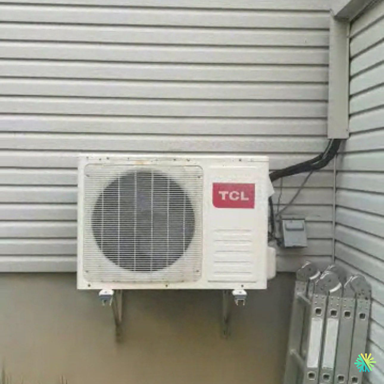 Réparation d’une thermopompe murale TCL à Sainte-Thérèse