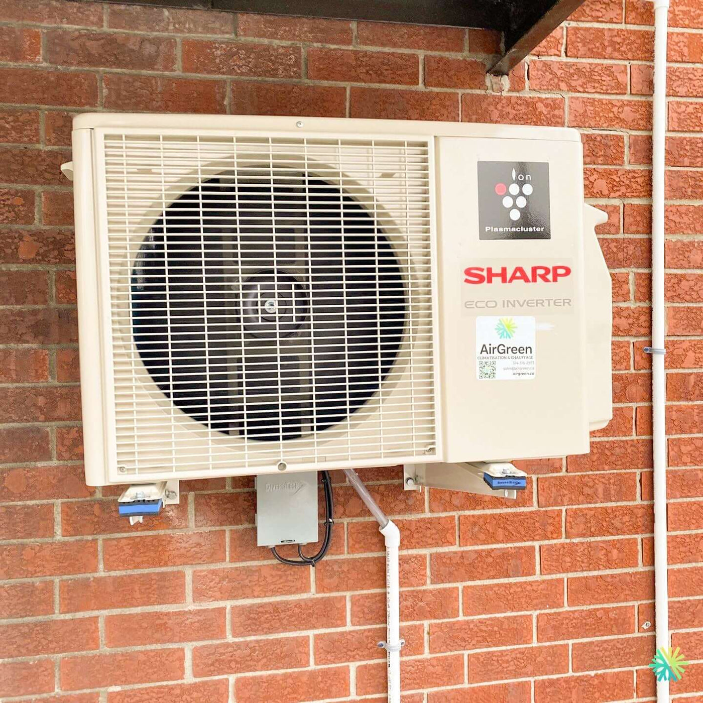 Dépannage rapide d’une thermopompe murale Sharp à Ville Mont-Royal : AirGreen à la rescousse