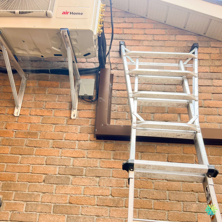Installation d’une thermopompe multizone triple zone HITACHI airHome Multi dans Rosemont–La Petite-Patrie à Montréal