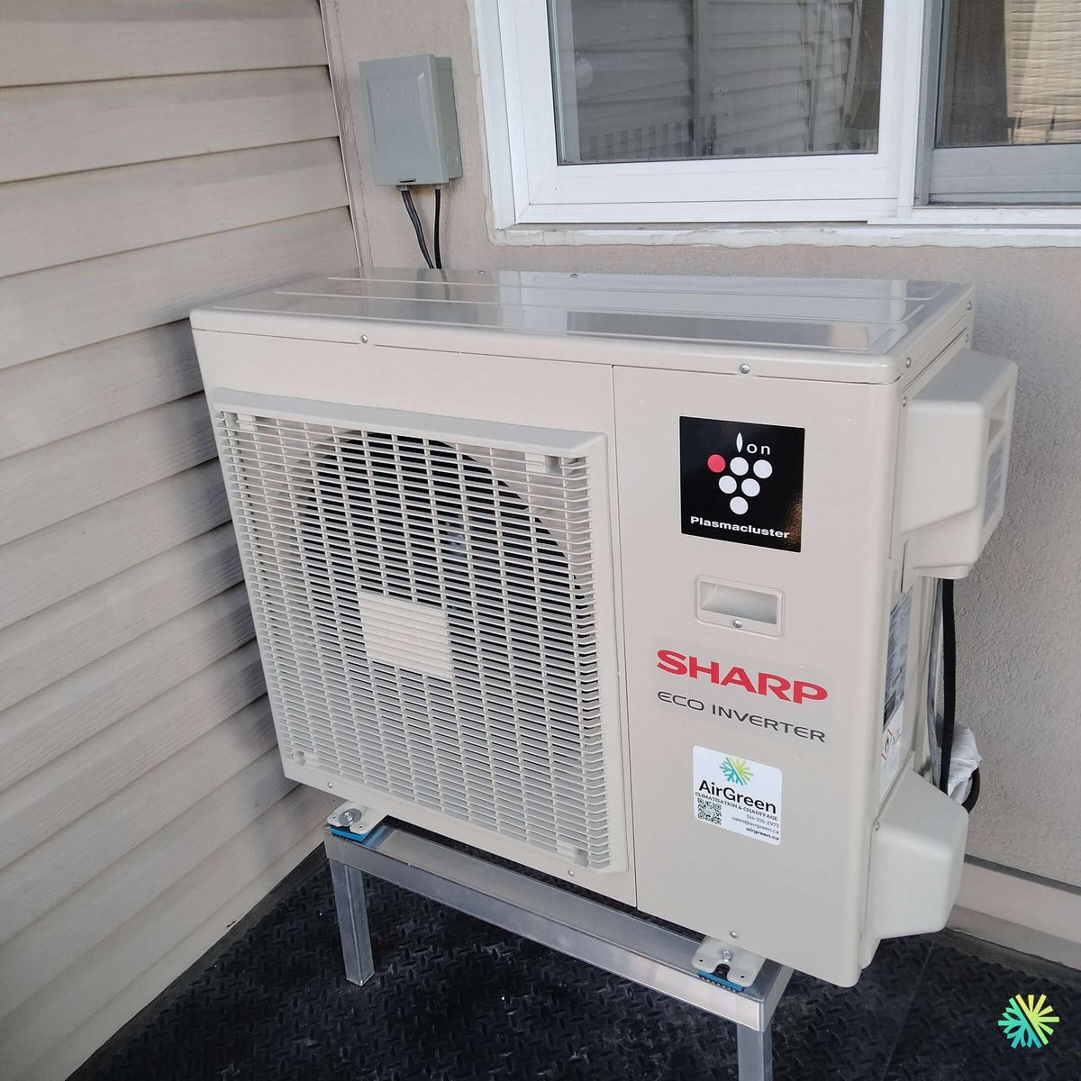 Installation d’une thermopompe murale Sharp ZU1 à Chomedey, Laval