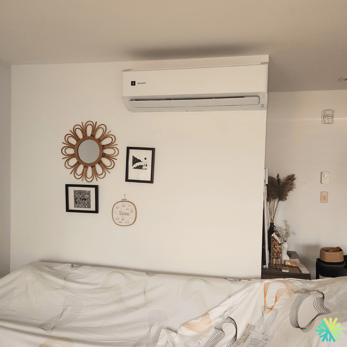 Réparation d’une thermopompe murale Sharp sur le Plateau-Mont-Royal (Montréal)