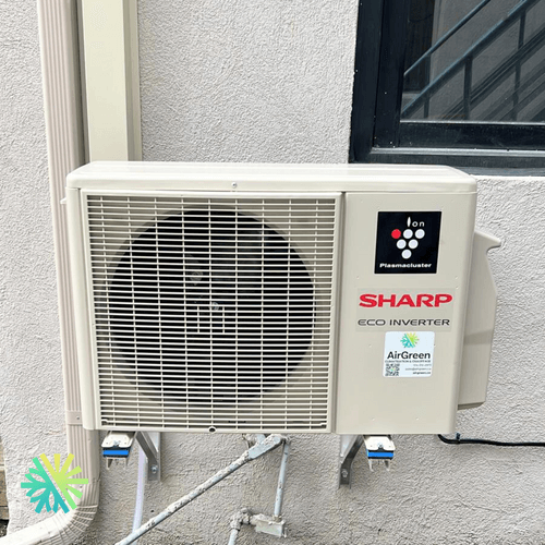 Installation d’une thermopompe murale SHARP ZHU1 12 000 BTU à Sainte-Thérèse