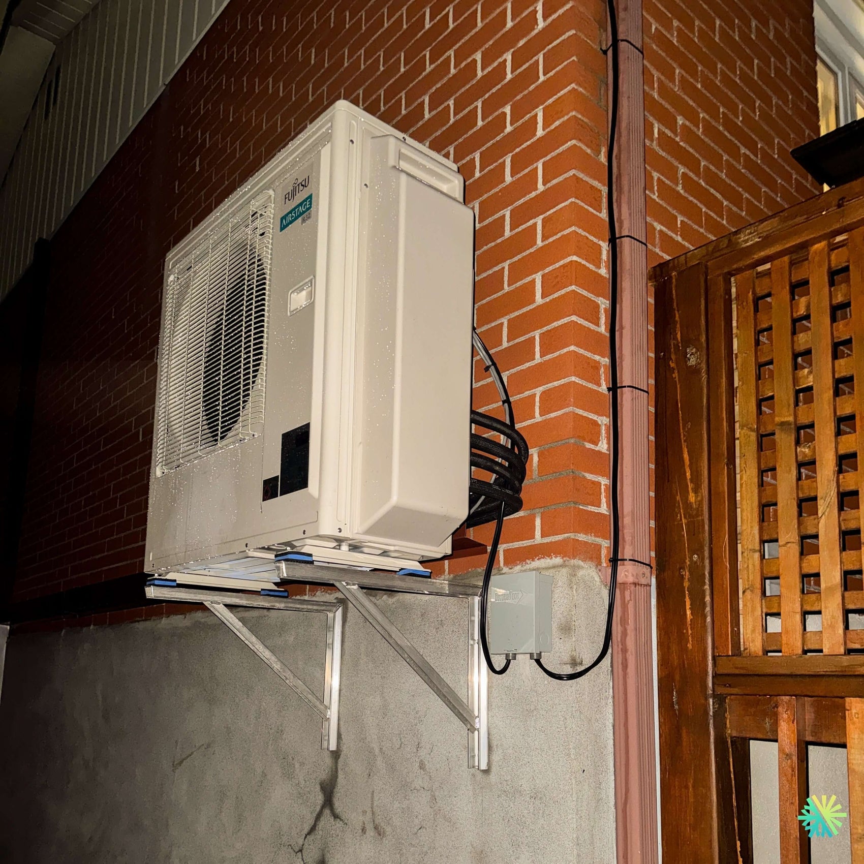 Installation d’une thermopompe TripleZone FUJITSU Aquila XLTH R32 36 000 BTU à Châteauguay