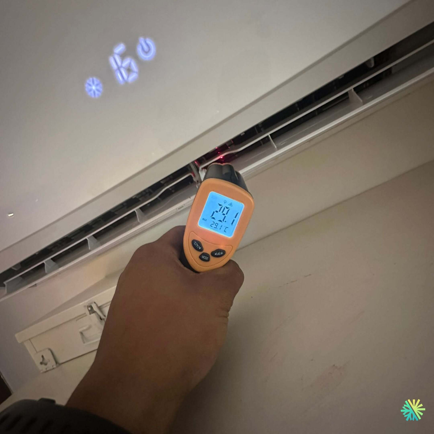 Réparation d’une thermopompe murale Gree à Sainte-Julie