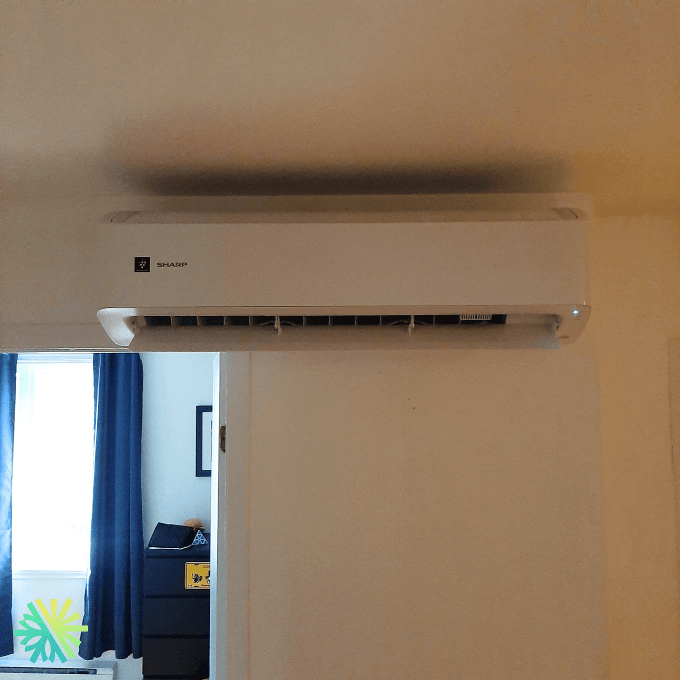 Installation d'une thermopompe murale Sharp ZU1 à Baie-D'Urfé