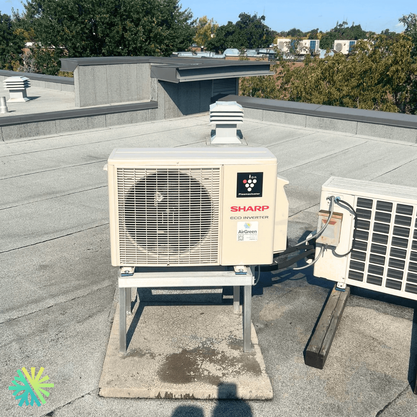 Installation d’une thermopompe murale SHARP ZU1 sur la Rive-Sud