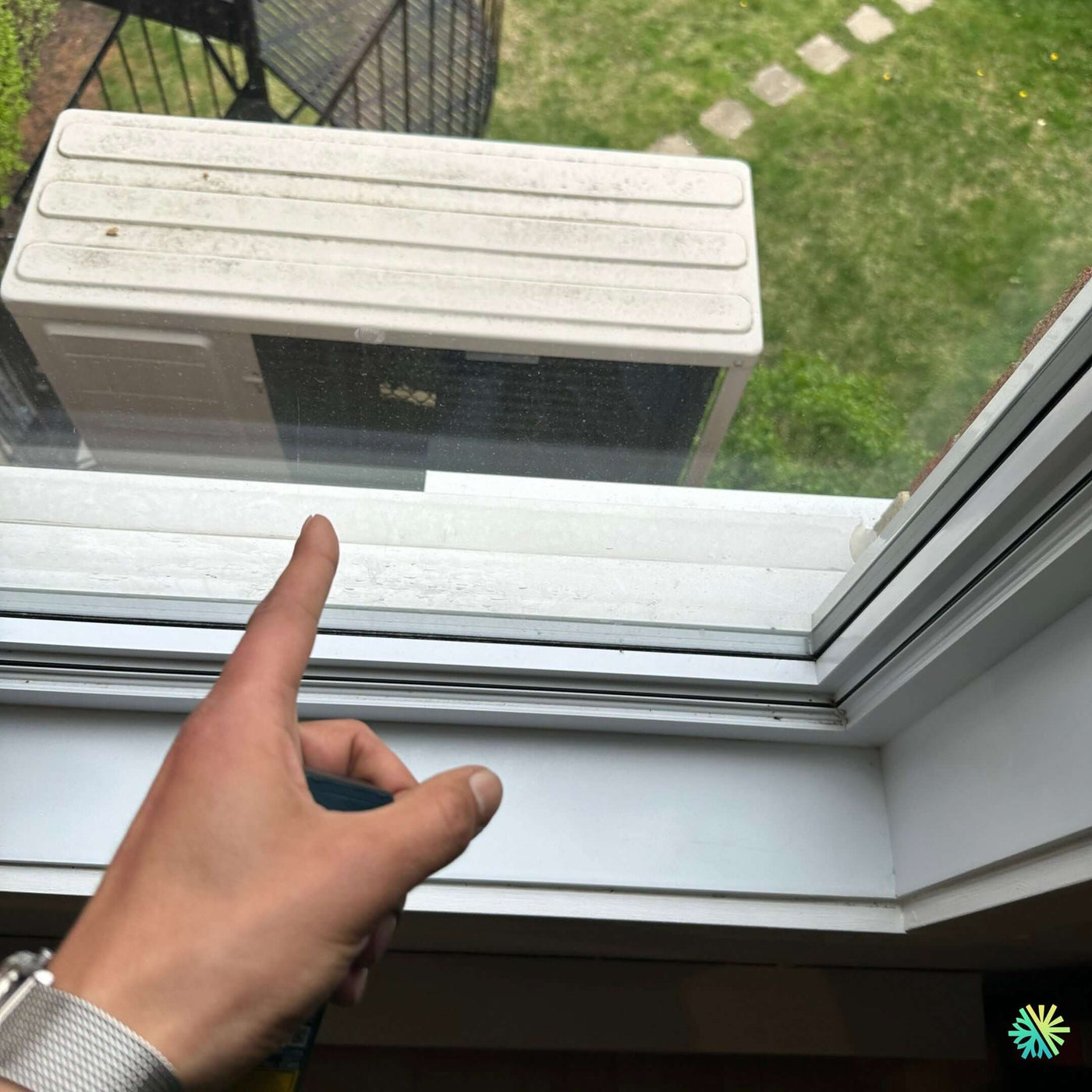 Réparation d’un climatiseur mural Midea à La Prairie